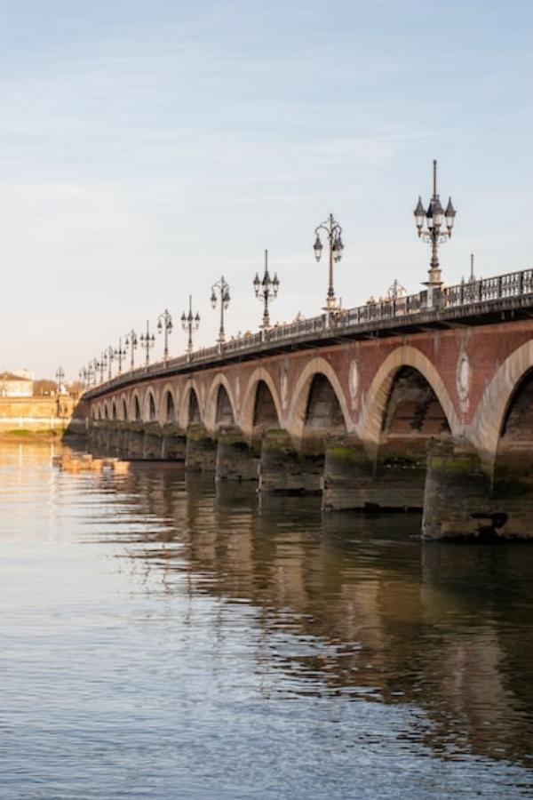 Bordeaux constitue un point de départ pour visiter la région